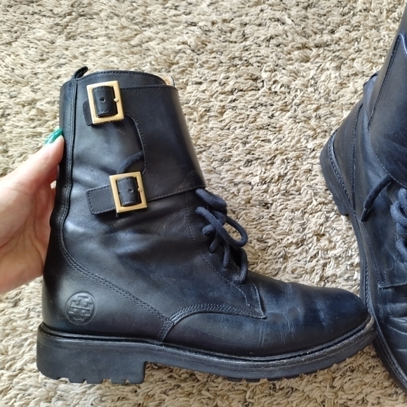 Tory Burch Lukas Flat moto vegan leather lace up Booties sz 8,5 - Picture 5 of 10